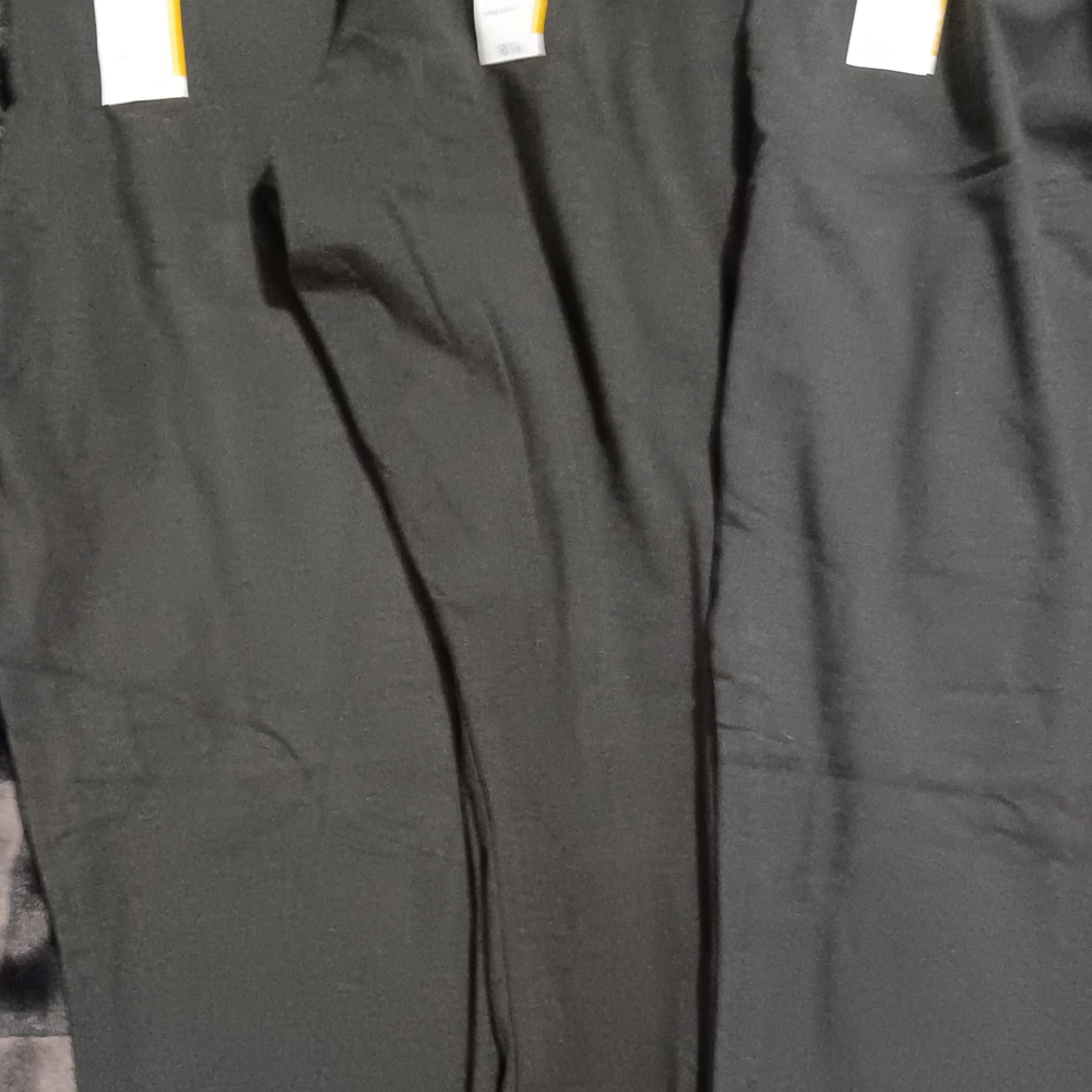 Time and Tru Classic Black Leggings - Picture 2 of 6